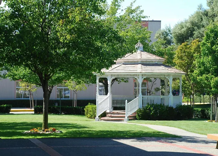 Hilton Oakland AirportAirport Hotel